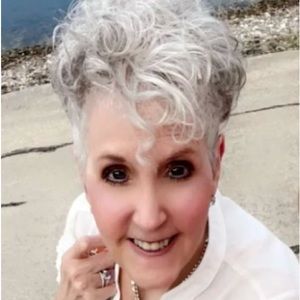 Meet your Posher, Cindy